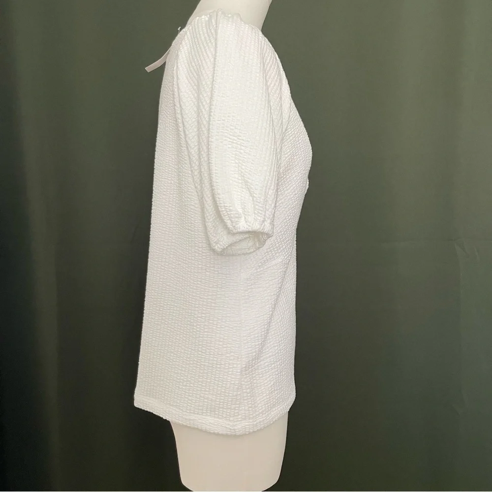NWT LOFT M White Textured V Neck Blouse Dainty Boho Prairie Cottagecore Romantic